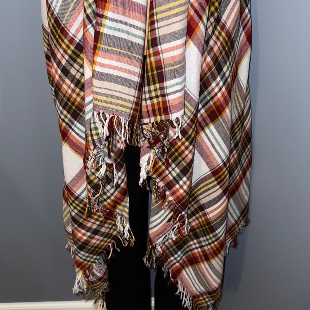 Est. 1946- Shawl - Thumbnail 2
