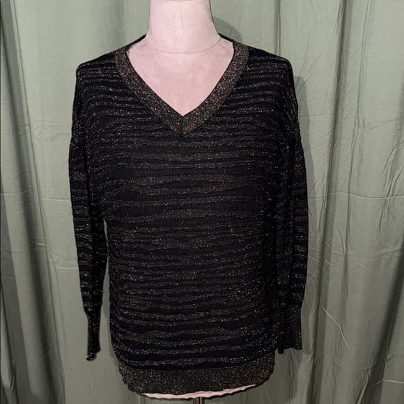 Ashley Stewart Black and Gold V-Neck Sweater - Thumbnail 5