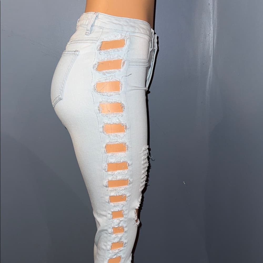 American Bazi Light Wash Distressed High Rise Skinny Jeans - Size 9 - Thumbnail 3