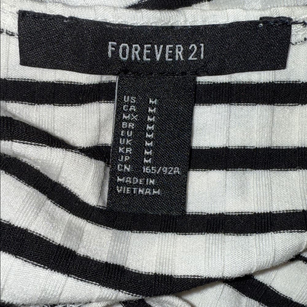 Forever 21 Striped Wrap Crop Top - Size M - Thumbnail 4