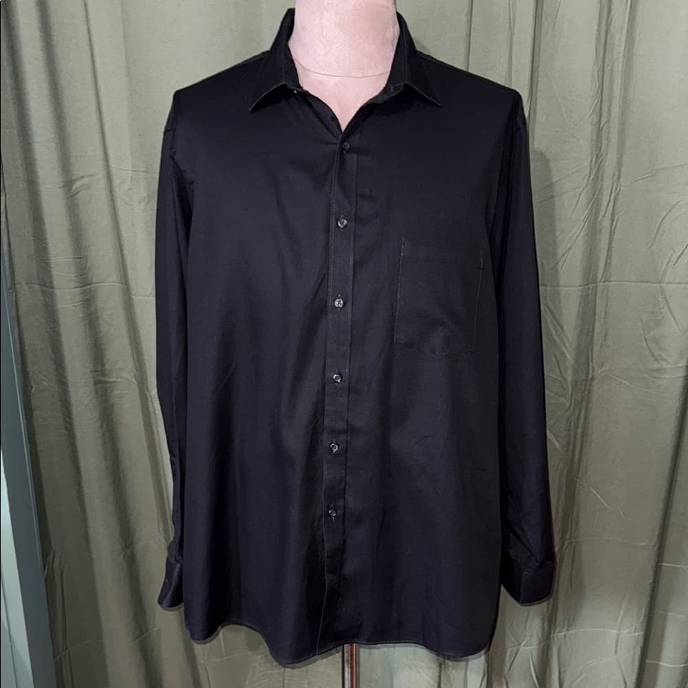 Van Heusen Men's Black Dress Shirt - Thumbnail 3