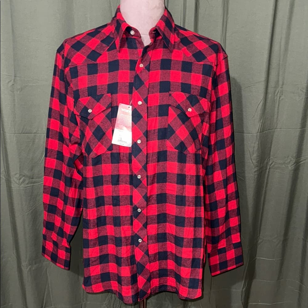 Wrangler Men's Red and Black Checkered Shirt - Thumbnail 5