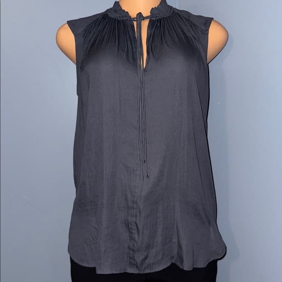 Elegant LOFT Sleeveless Blouse – Size XS - Thumbnail 5