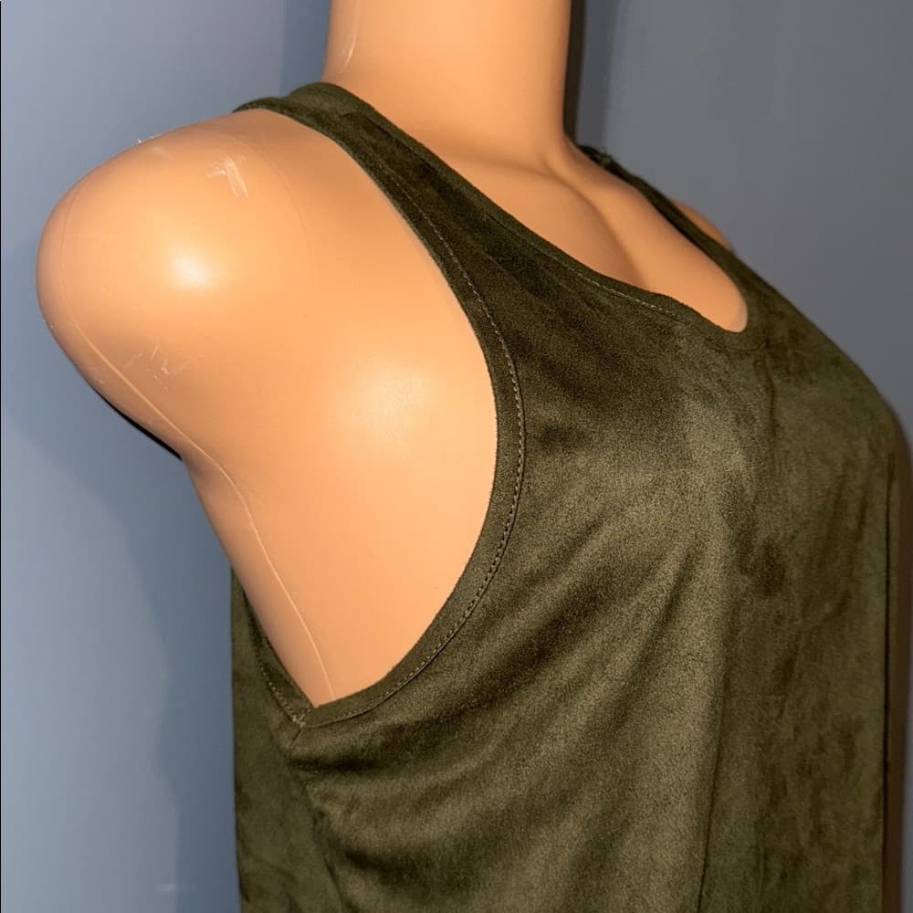 Sweet Wanderer Olive Sleeveless Top with Laser Cut Hem - Size Small - Thumbnail 4