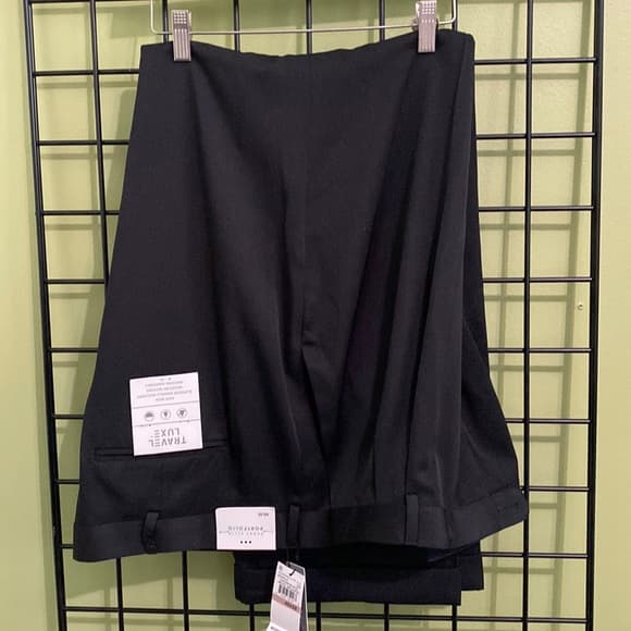 42 x 32 Perry Ellis Portfolio dress slacks - Thumbnail 5