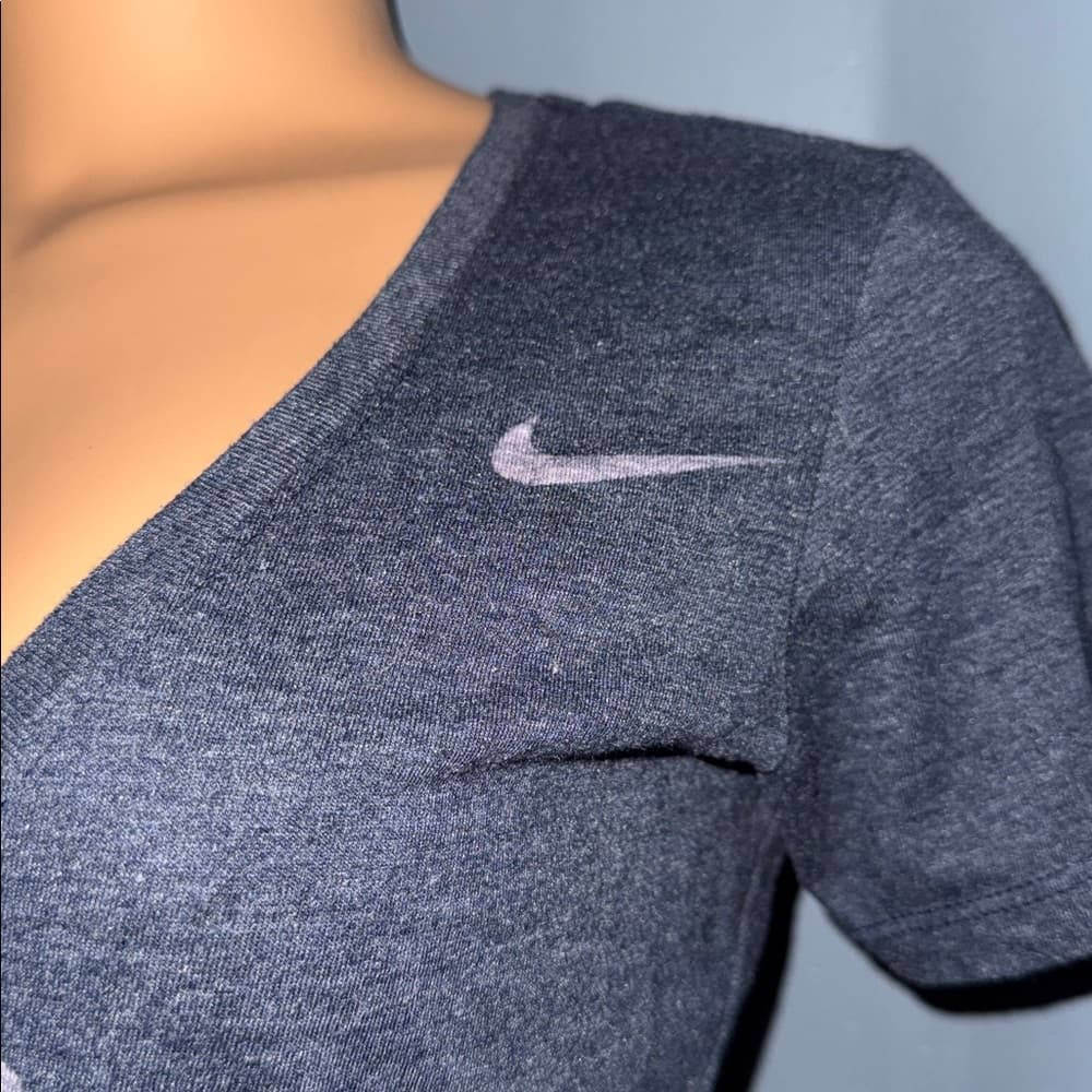 Nike USA Hockey V-Neck Tee - Size XS - Thumbnail 2