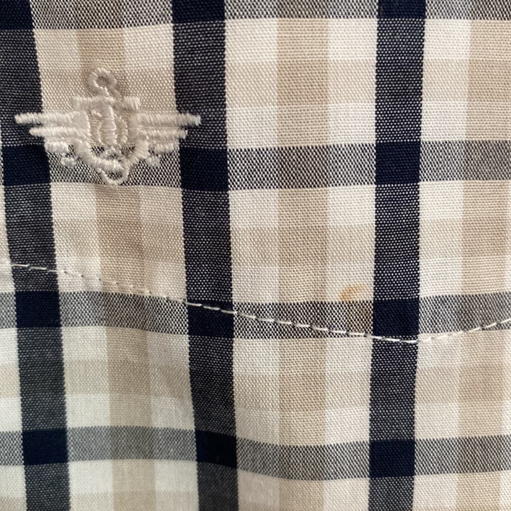 Men’s XXL long sleeve button down shirt - Thumbnail 2