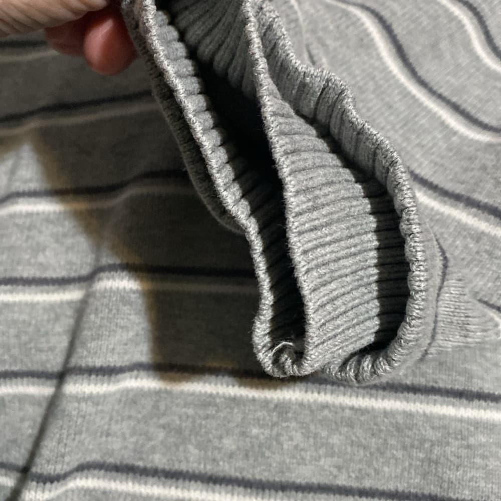 Grey striped sweater with double cuffed sleeves - Thumbnail 6