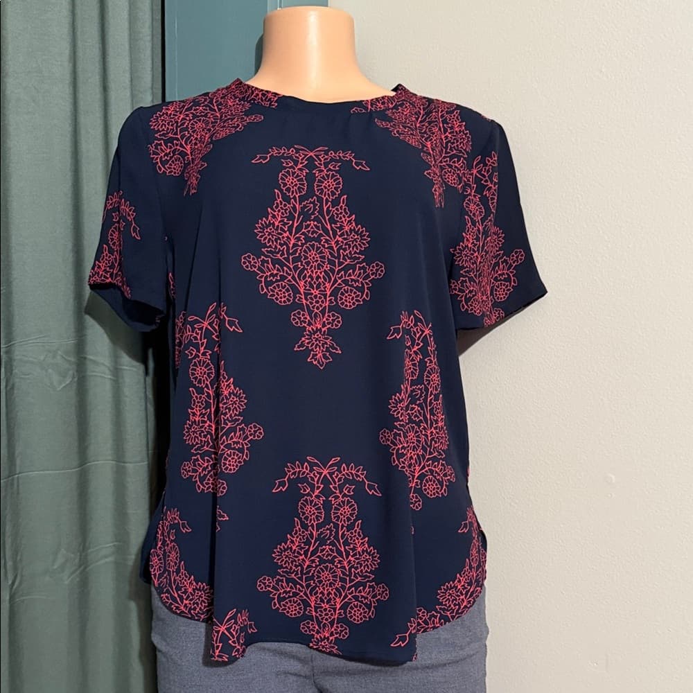 Black and Red Floral Women's Top - Thumbnail 3