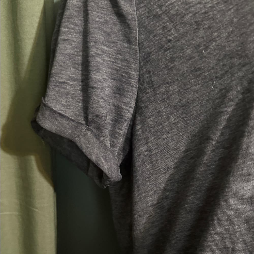 Hippie Rose Gray Short Sleeve Tee
