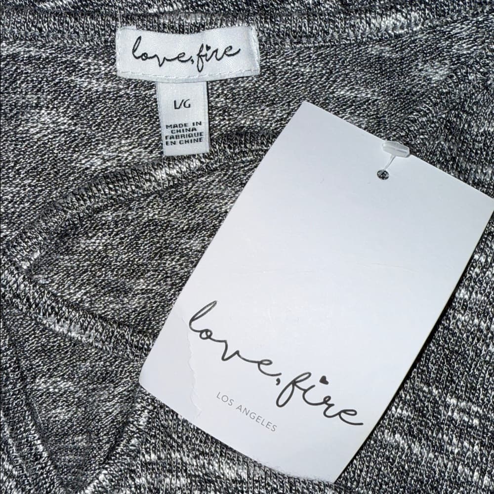 Women's Heather Gray Knit V-Neck Criss Cross Short Sleeve Top, Size Large - Thumbnail 2