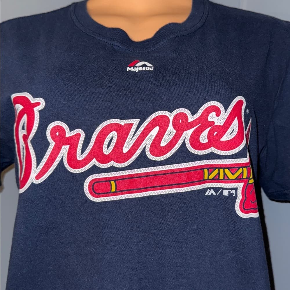 Majestic Braves T-Shirt - Size Small