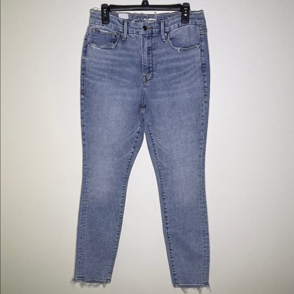Good American Jeans - Thumbnail 13