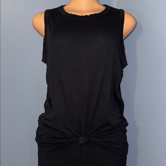 Classic Black Sleeveless Top – Size Large - Thumbnail 4