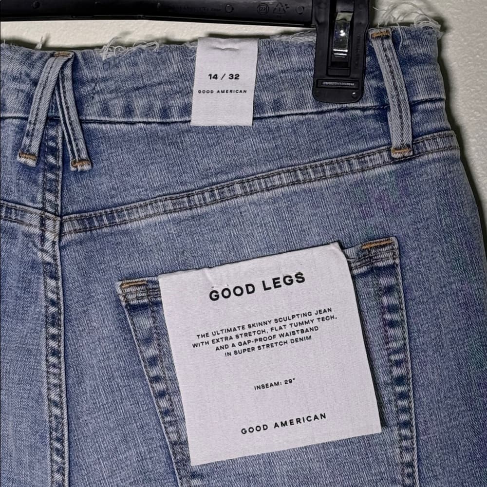 Good American Jeans - Thumbnail 9