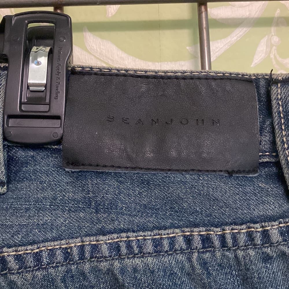 42 x 32 Sean John jeans - Thumbnail 3