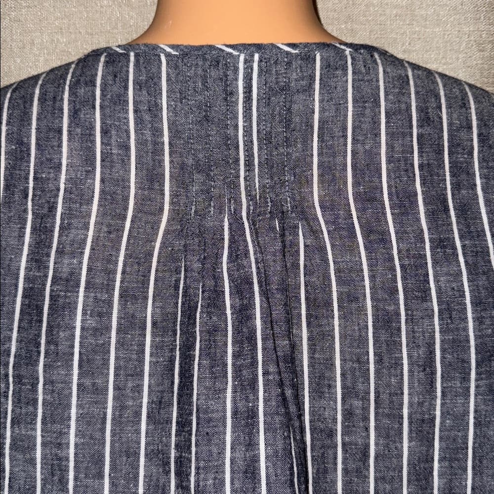 Old Navy Striped Button-Up Blouse - Size XS - Thumbnail 3
