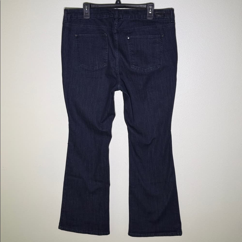 Liz Claiborne flared jeans - Thumbnail 3