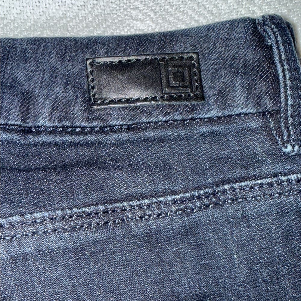Liz Claiborne flared jeans - Thumbnail 5
