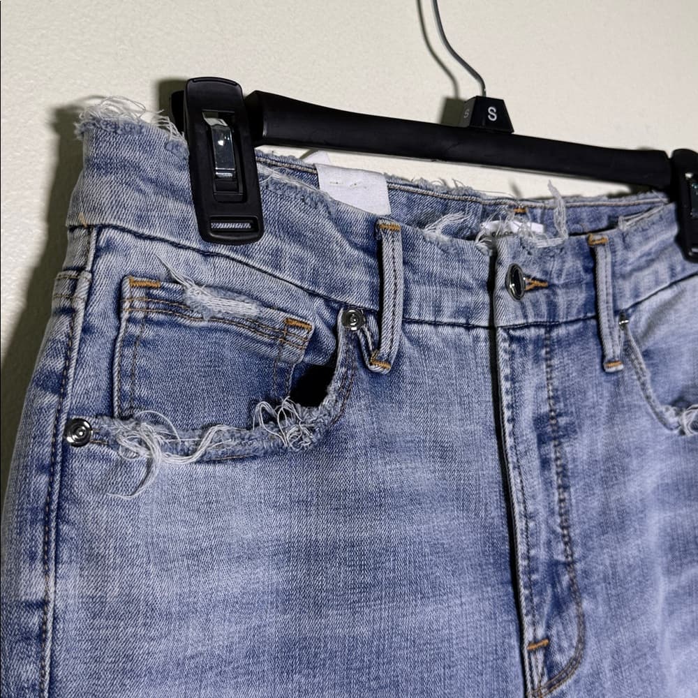 Good American Jeans - Thumbnail 2