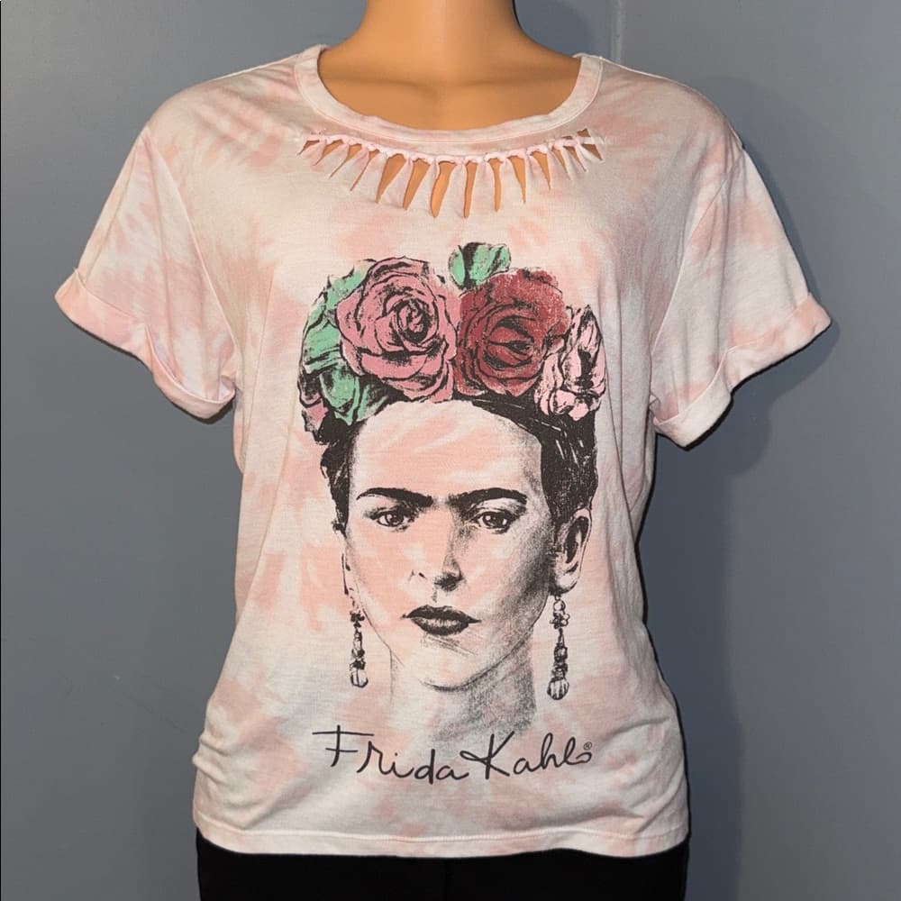 Stylish Frida Kahlo Graphic Tee – Size Large - Thumbnail 4