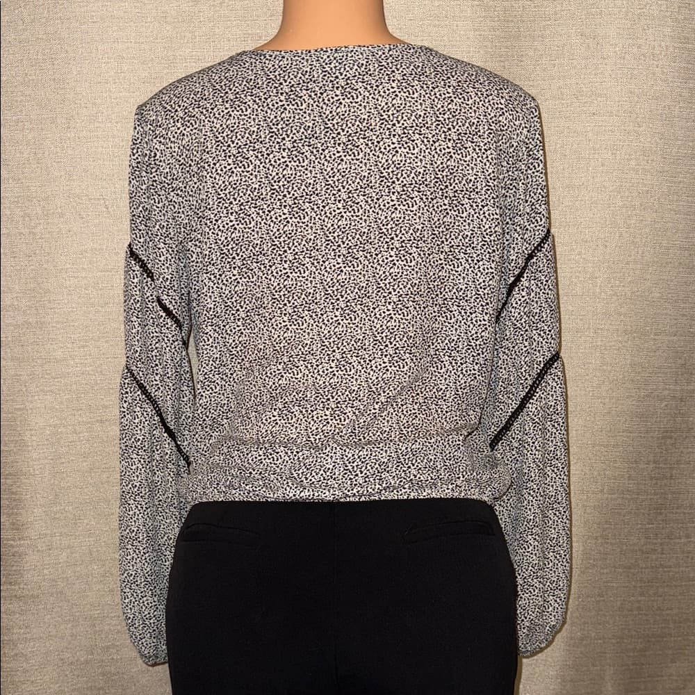 **Sienna Sky Blouse - Size Medium** - Thumbnail 2