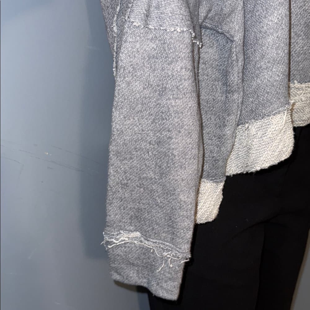 Melrose & Market Gray Sweater - Size Small - Thumbnail 2