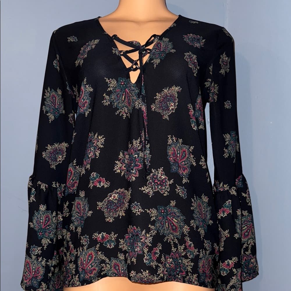 Abercrombie & Fitch Black Floral Lace-Up Blouse - Thumbnail 6
