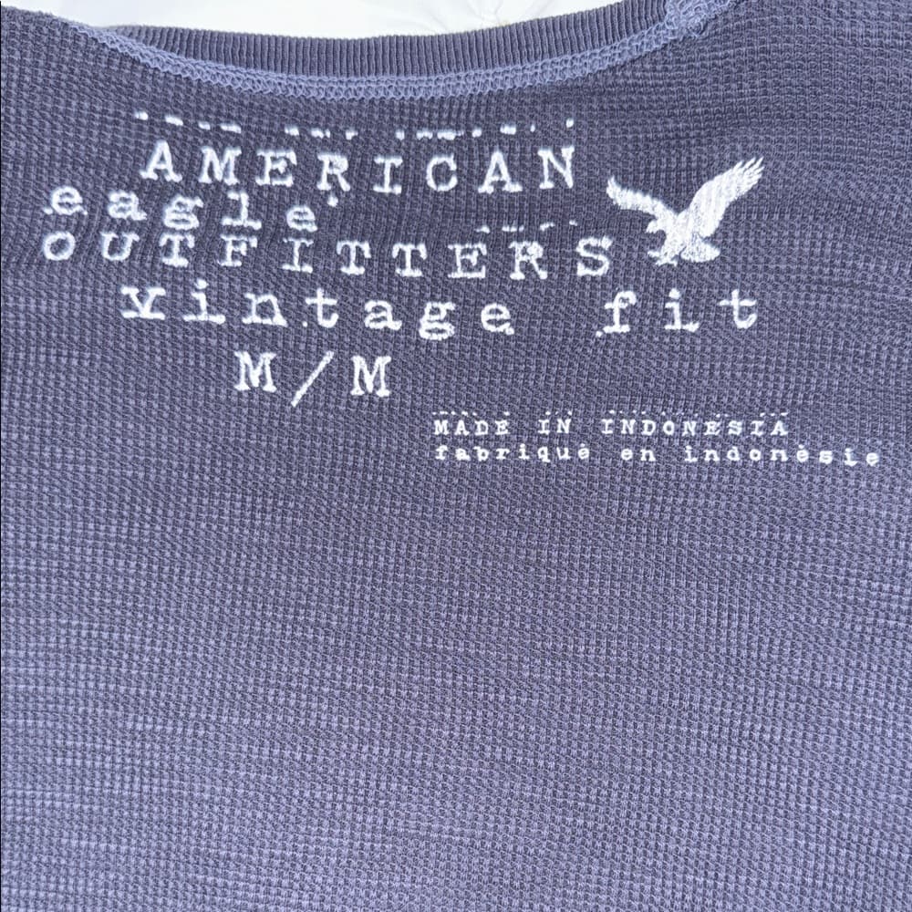 American Eagle Outfitters Men's Navy Long Sleeve Tee - Thumbnail 2