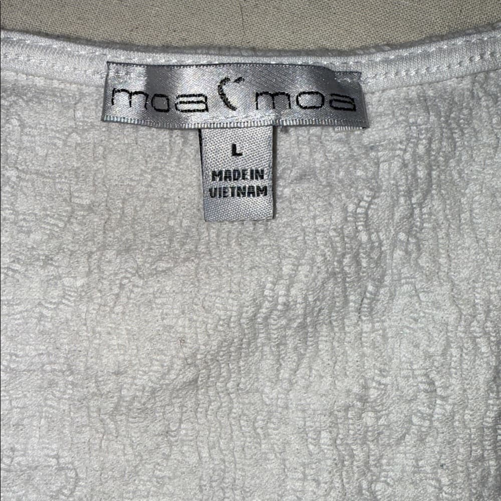 Moa Moa White Smocked Puff Sleeve Top - Size Large - Thumbnail 2