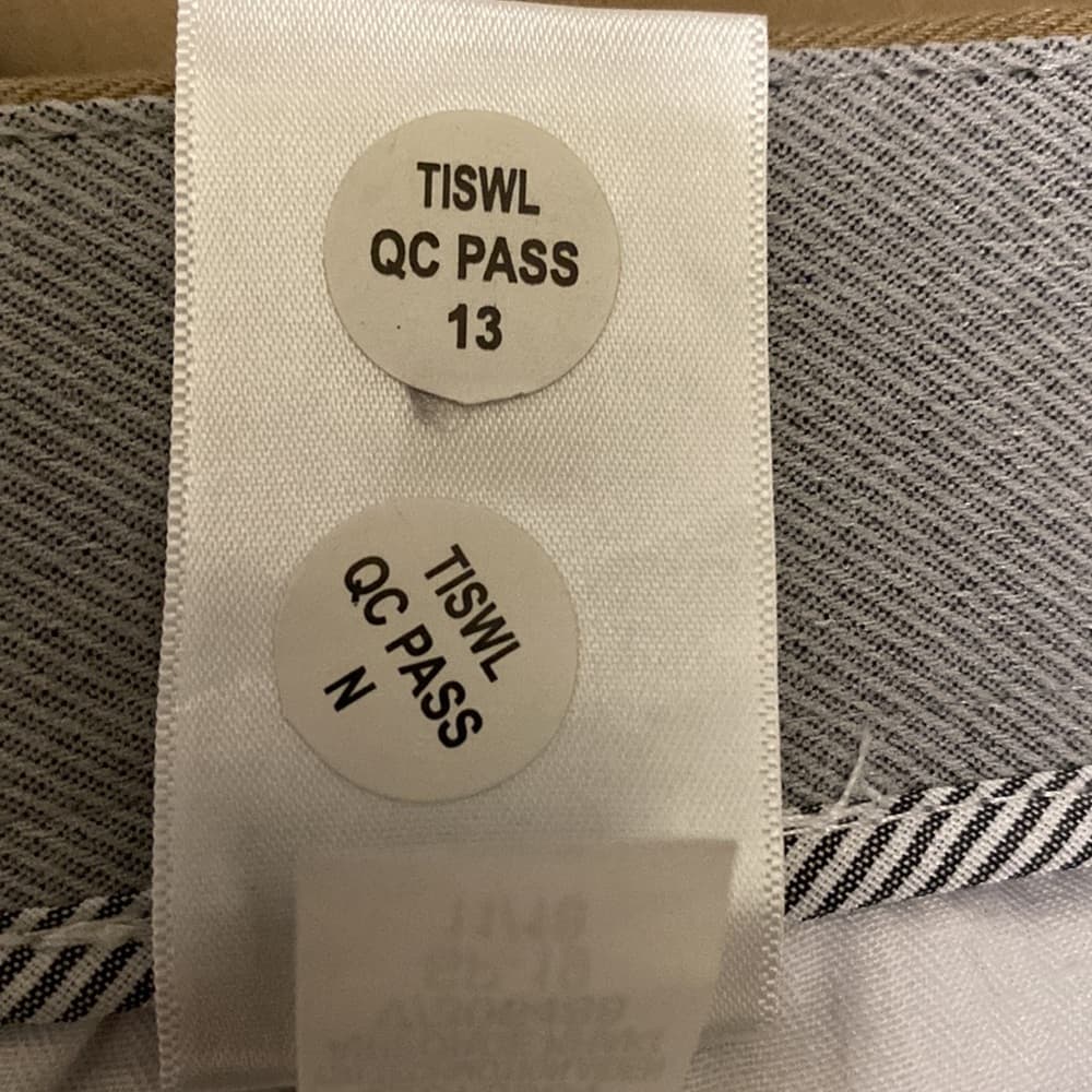 36 x 32 Banana Republic Aiden Chino khakis - Thumbnail 3