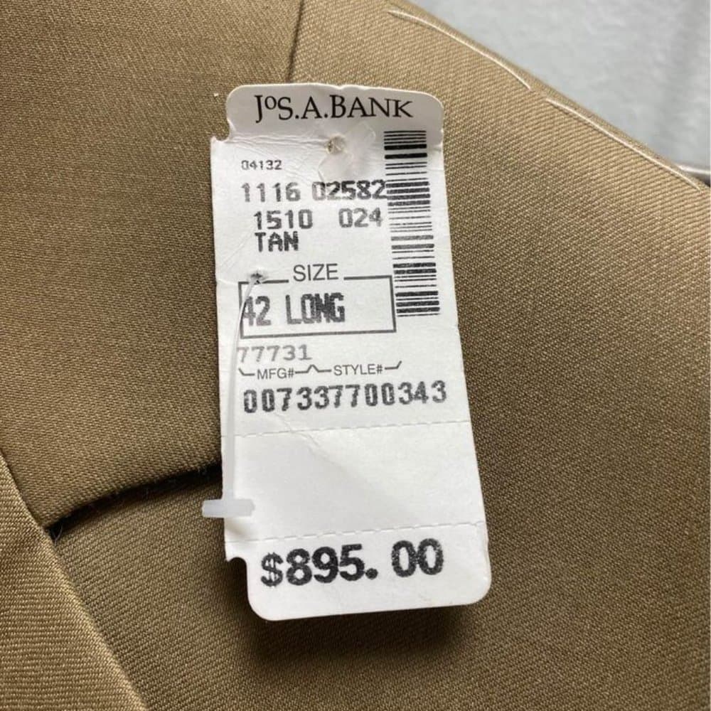 Brand new Jos. A. Banks suit. New with tags - Thumbnail 2