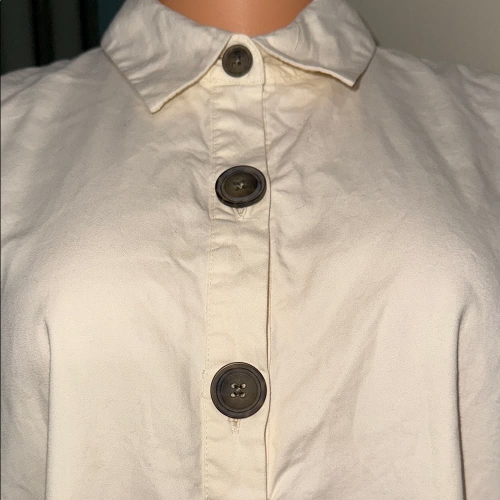 White Short Sleeve Button-Up Maternity Top - Thumbnail 2