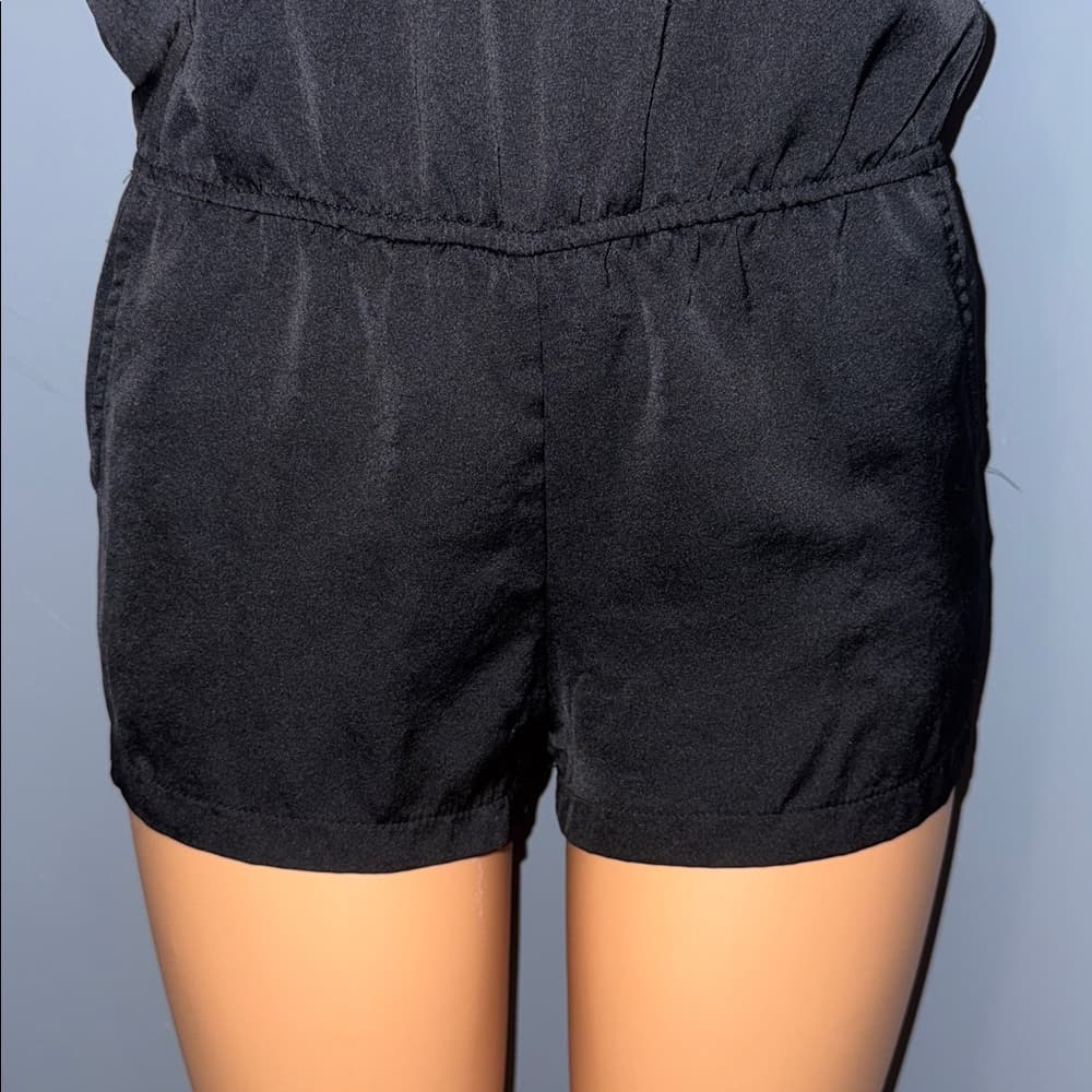 Chic Black Strapless Romper - Size Small - Thumbnail 2