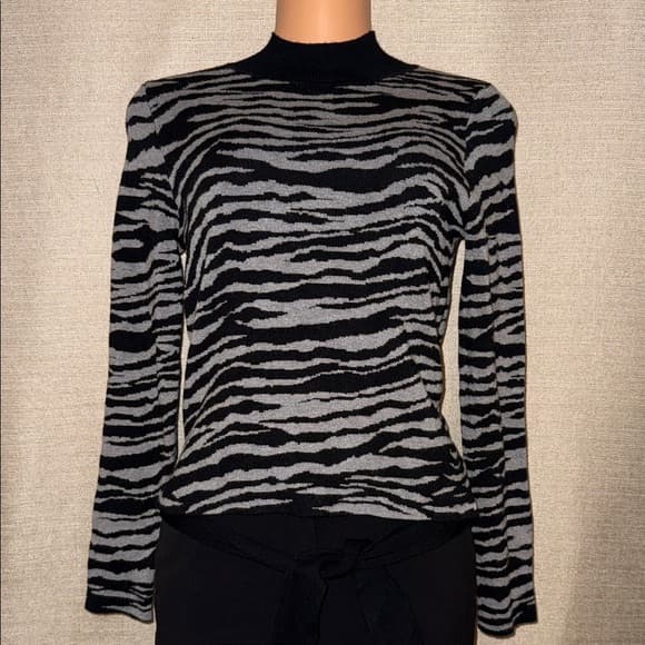 Sofia by Sofia Vergara Black and Gray Zebra Sweater - Thumbnail 7
