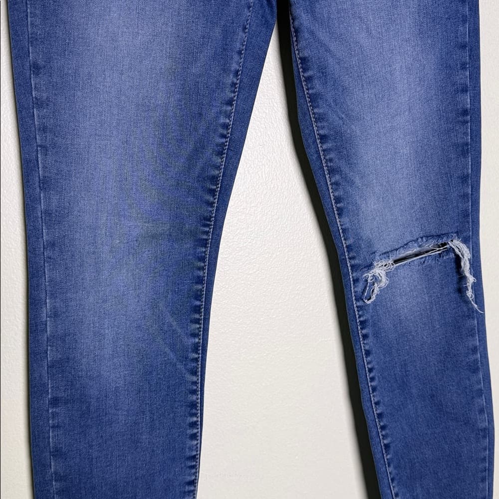 Old Navy Rockstar Jeans - Thumbnail 4