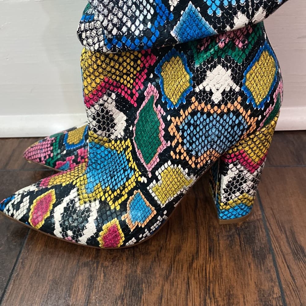 Liliana Hariot Rainbow Slouchy Boots Size 6 - Thumbnail 2