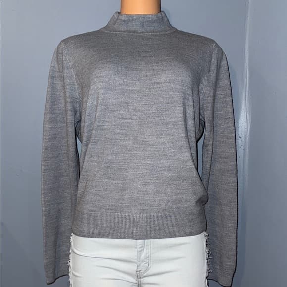 Sag Harbor Grey Long Sleeve Sweater - Size Medium - Thumbnail 7