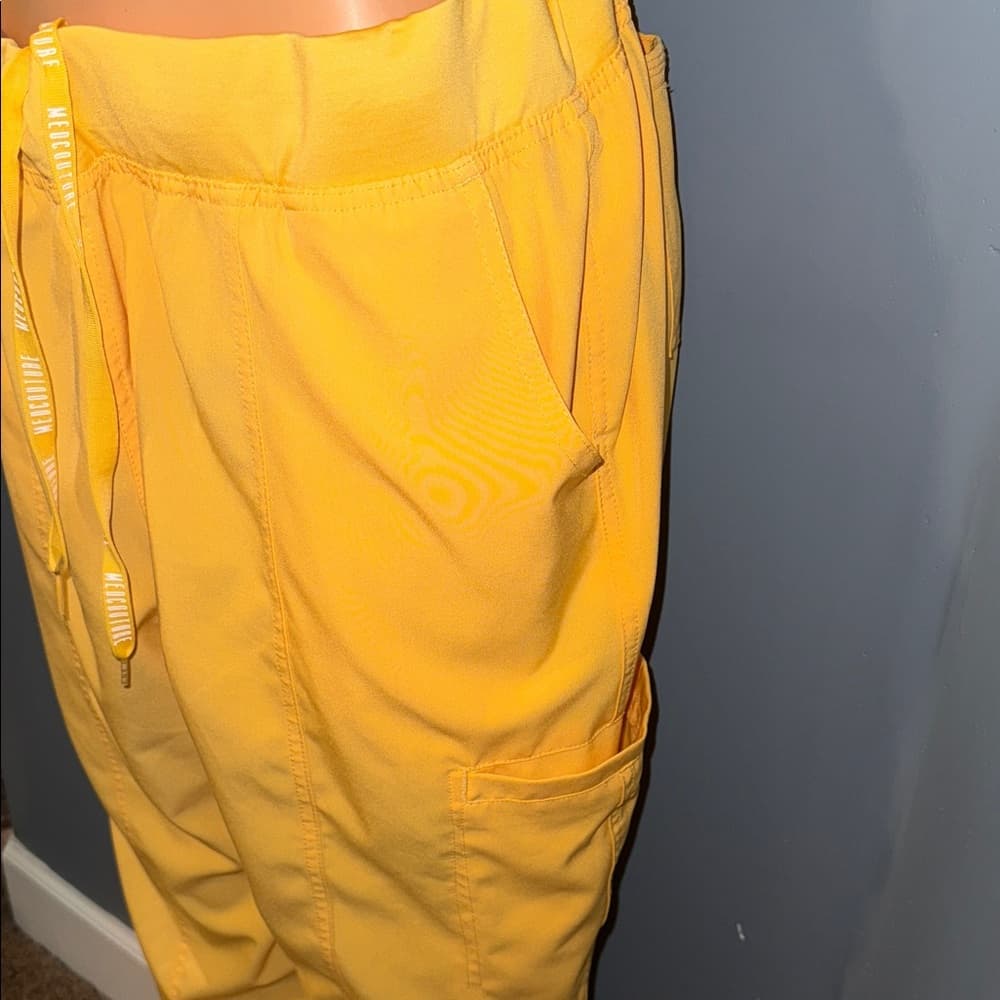 NWOT - Med Courture Scrub Pants - Size XLT - Thumbnail 4