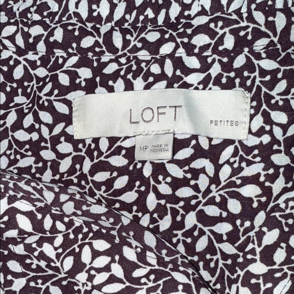 LOFT Black and White Floral Blouse - Thumbnail 5