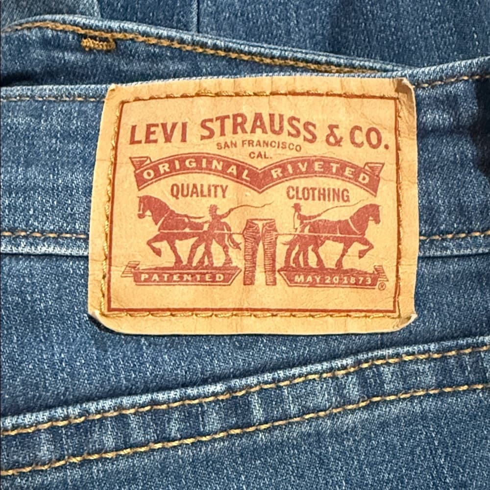 Levi’s High Rise Skinny Jeans* - Thumbnail 8