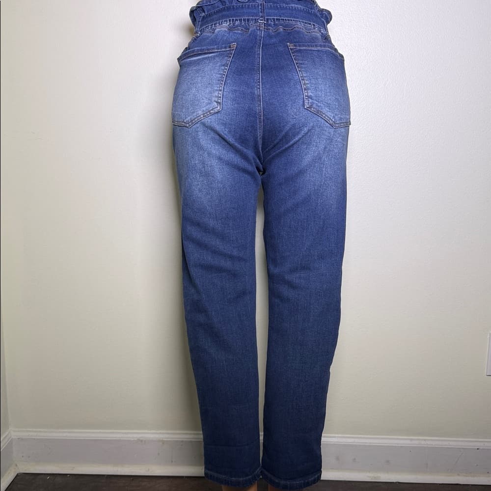 No Boundaries jeans with elastic waistband, ruffled waist, matching jean belt - Thumbnail 4