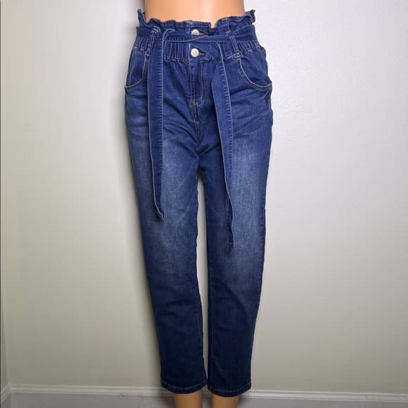 No Boundaries jeans with elastic waistband, ruffled waist, matching jean belt - Thumbnail 10