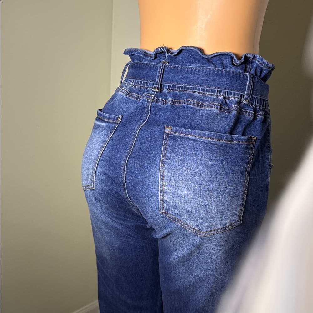 No Boundaries jeans with elastic waistband, ruffled waist, matching jean belt - Thumbnail 6