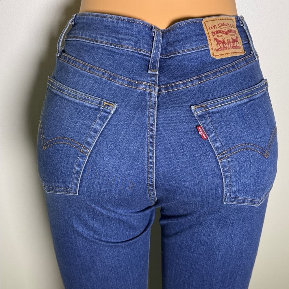 Levi’s High Rise Skinny Jeans* - Thumbnail 5