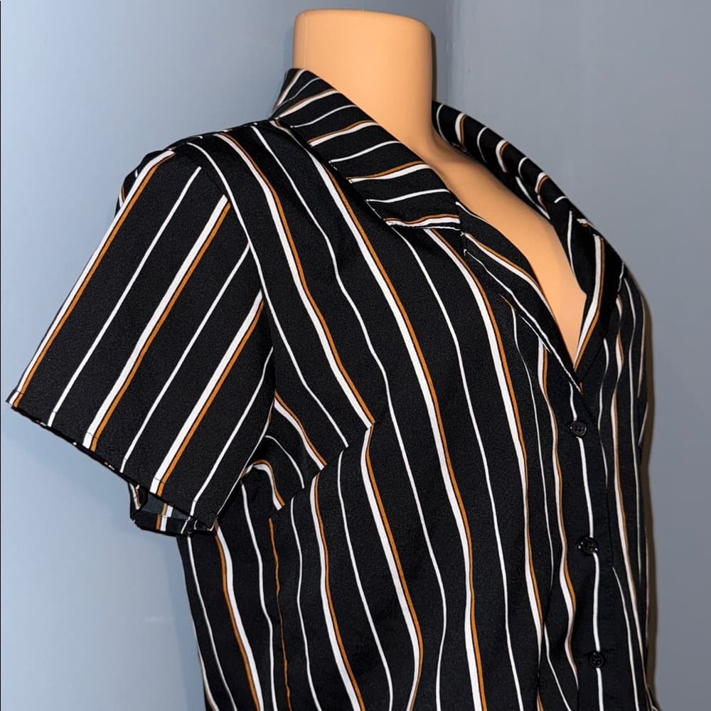 Japna Striped Button-Up Tie-Front Shirt - Size M - Thumbnail 2