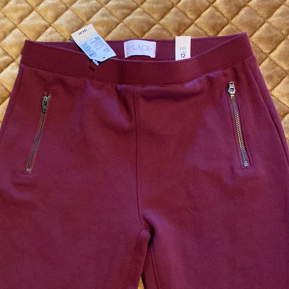 Place burgundy leggings with zipper accents (no pockets) - Thumbnail 5