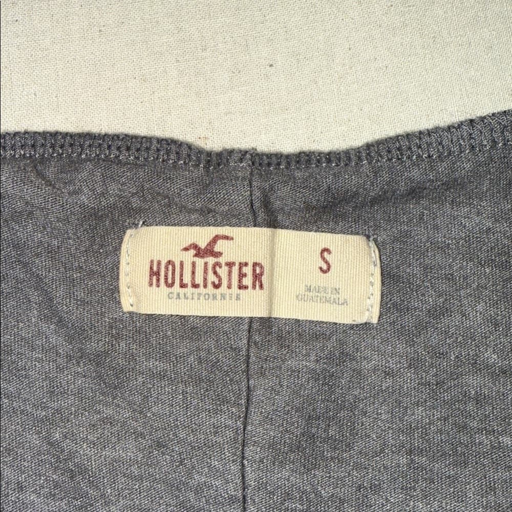 Hollister "Shine Bright" Graphic Tee - Size Small - Thumbnail 2