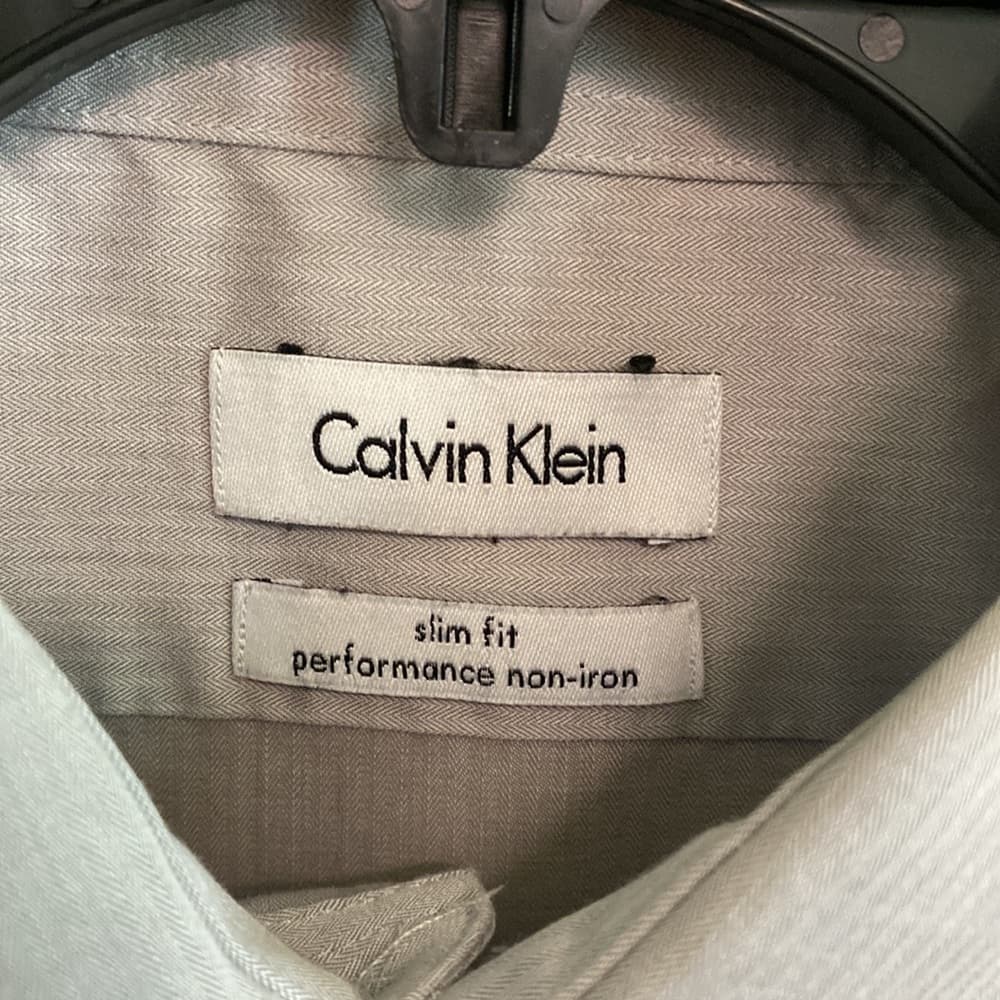 Calvin Klein button down shirt - Thumbnail 2