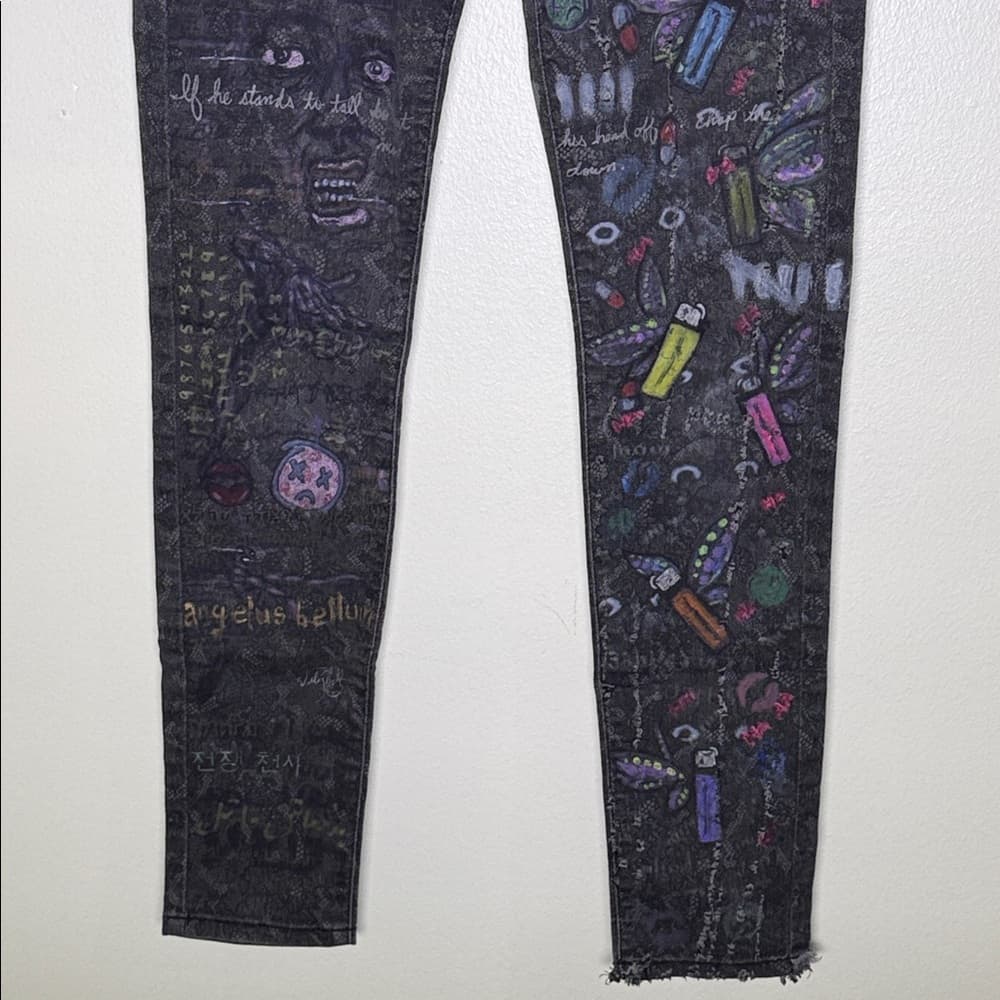 ELLE graffiti jeans - Thumbnail 3